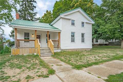 15 Maple Avenue, Wyatts, NY 14098