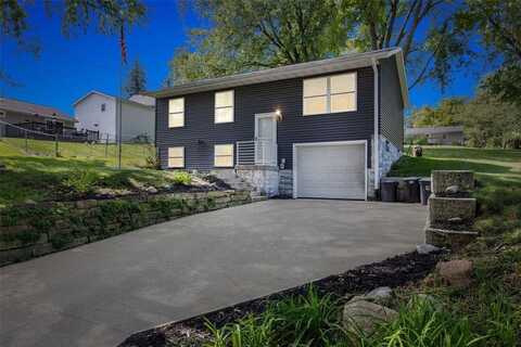 302 N pratt Street, Anamosa, IA 52220