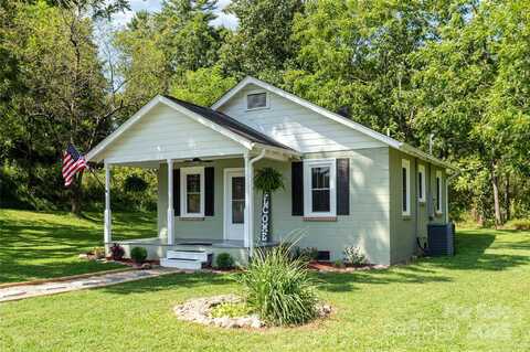 2 Foster Creek Road, Horse Shoe, NC 28742
