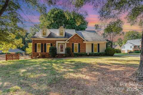 9437 Fairmead Drive, Charlotte, NC 28269