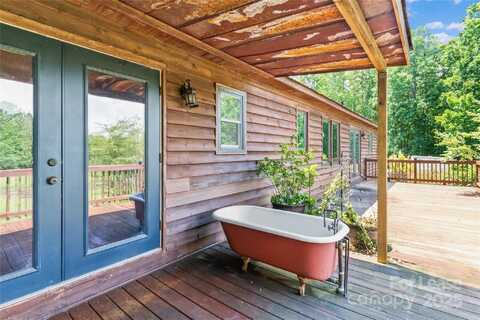724 Teeter Road, Mooresville, NC 28115