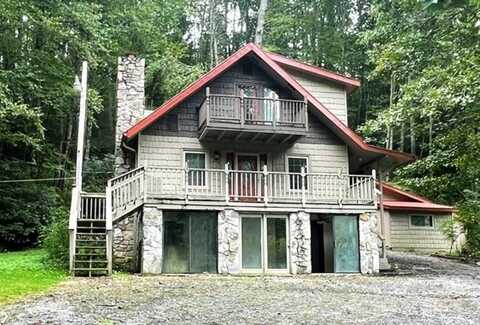 190 Turkey Creek Road, Clyde, NC 28721