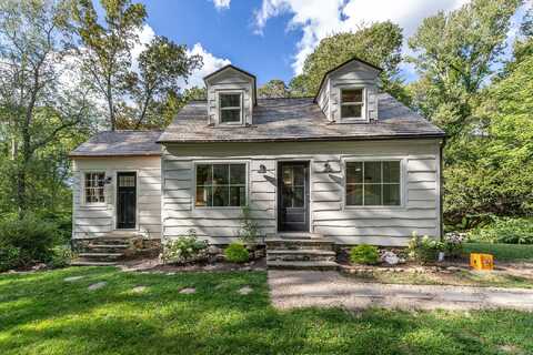 34 Evergreen Passway, Morris, CT 06763