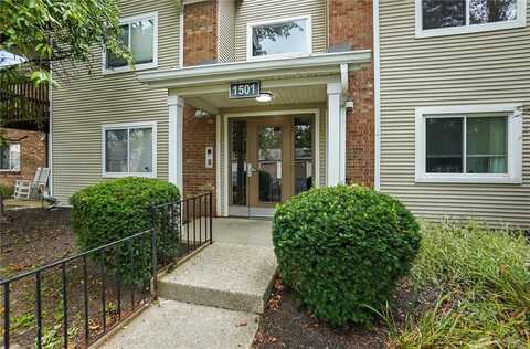 1501 Lake Pointe Way, Dayton, OH 45459