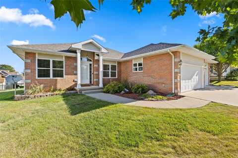 5930 Martin Drive, Pleasant Hill, IA 50327