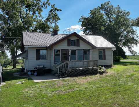 20421 520th Street, Chariton, IA 50049