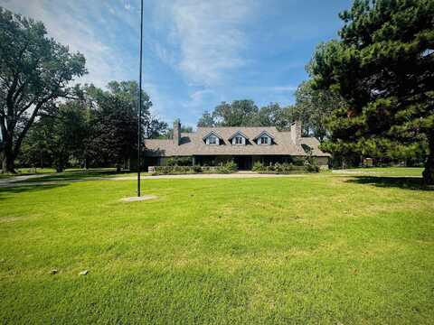 1512 Oak Hill Cir, Enid, OK 73780