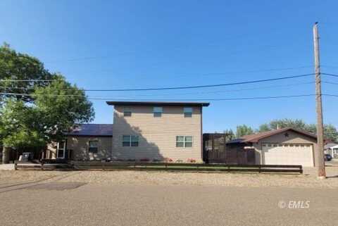 927 Ivy St, Miles City, MT 59301