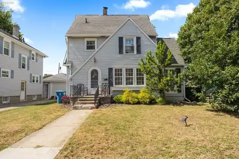 230 N Pennsylvania Avenue, Fremont, OH 43420