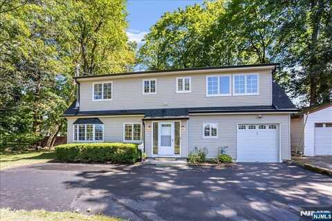 39 Enfield Avenue, Montclair, NJ 07042