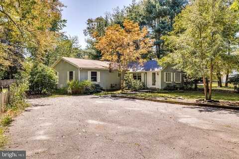 220 E LAKE BOULEVARD, MEDFORD, NJ 08055