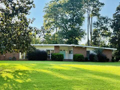 437 Orchard Lane, Sandersville, GA 31082