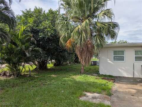 2123 Braman Avenue, Fort Myers, FL 33901
