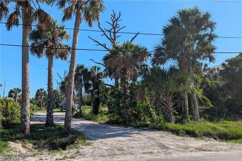 13407 Electron Drive, Fort Myers, FL 33908