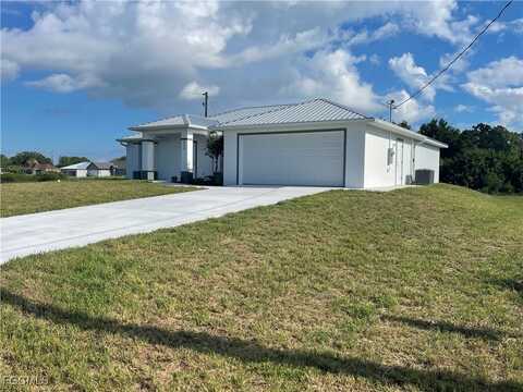 8050 Salem Circle, Labelle, FL 33935