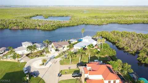 5043 Genesee Parkway, Bokeelia, FL 33922