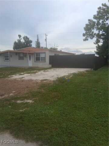 124 Apache Street, Lehigh Acres, FL 33936