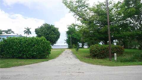 3353 E Riverside Drive, Fort Myers, FL 33916