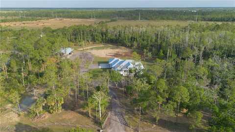 19401 Witts End, Alva, FL 33920
