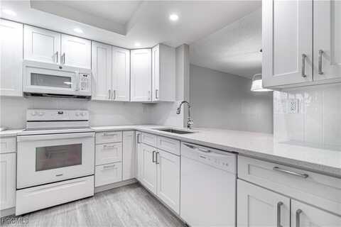 6102 Augusta Drive unit: 315, Fort Myers, FL 33907