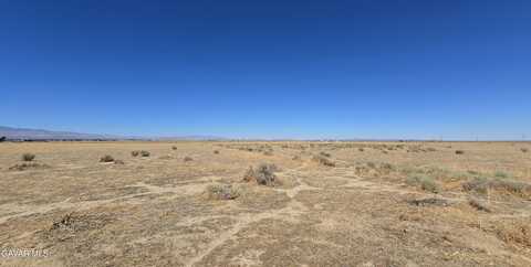 Vic Avenue F14 75 Stw, Lancaster, CA 93536