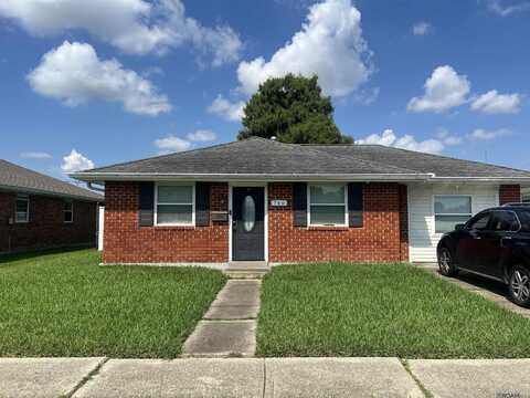740 Oakwood Dr, Gretna, LA 70056