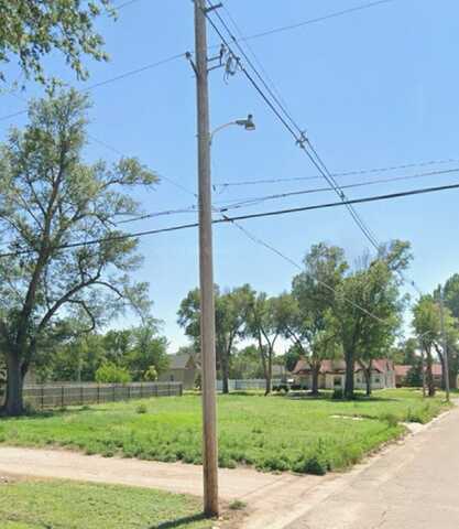 207 Washington Avenue, Lakin, KS 67860