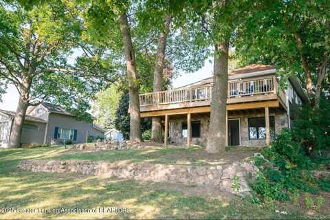 15884 Short Street, East Lansing, MI 48823