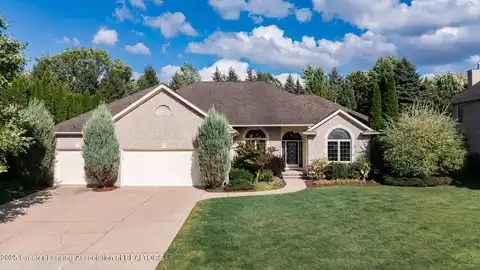405 Shoreline Drive, DeWitt, MI 48820