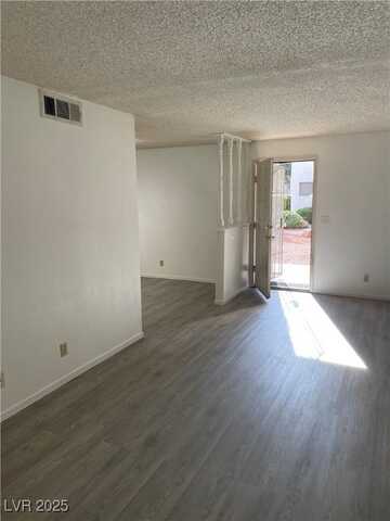 4271 SANDERLING, Las Vegas, NV 89103