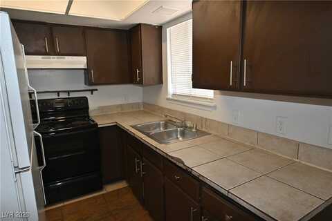 2301 Stewart Avenue, Las Vegas, NV 89101