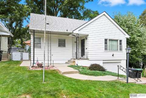 2402 S 49th Street, Omaha, NE 68106