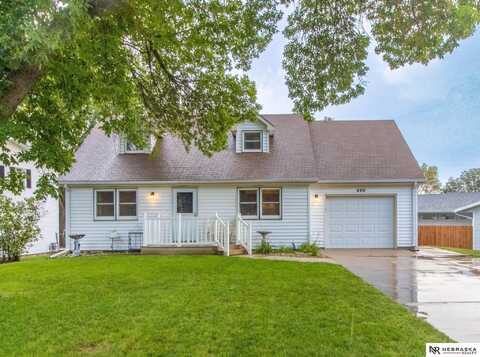466 Locust Street, Milford, NE 68405