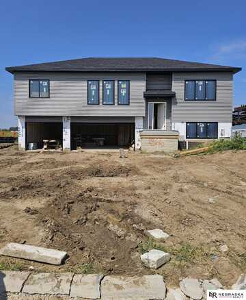 866 W El Alameda Street, Lincoln, NE 68523