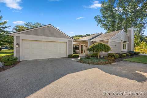 4286 Millpond Drive NE, Rockford, MI 49341