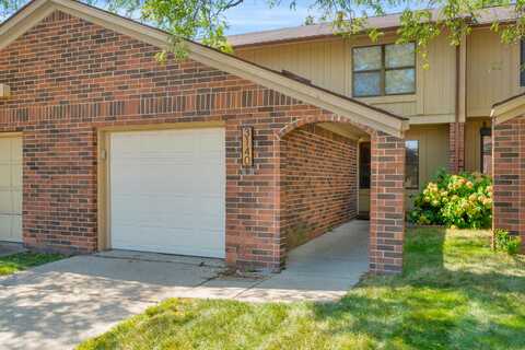 3140 Woods Circle, Detroit, MI 48207