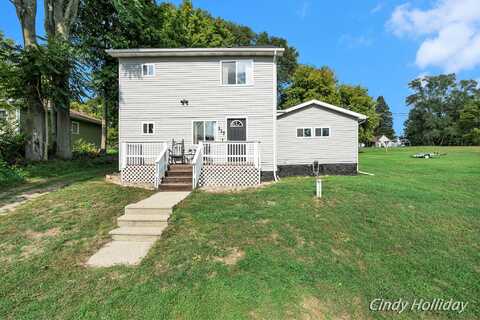 117 N E Street, Trufant, MI 49347
