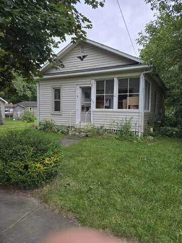230 second Street, Breckenridge, MI 48615