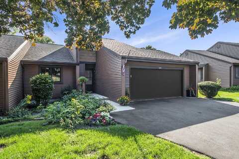 625 Maple Creek Drive, Holland, MI 49423