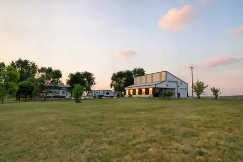 4440 S 60th Road, Fair Play, MO 65649