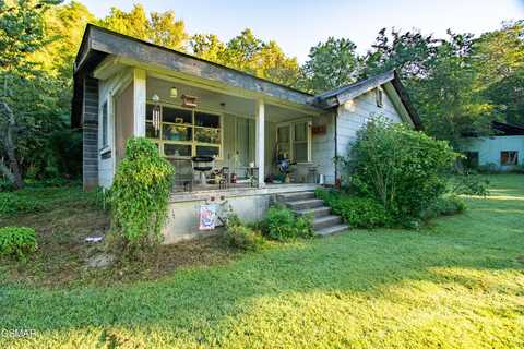 835 Hardin Lane, Sevierville, TN 37862