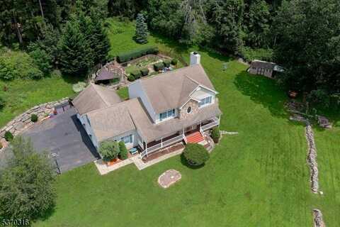14 Lantz Rd, Lafayette, NJ 07848