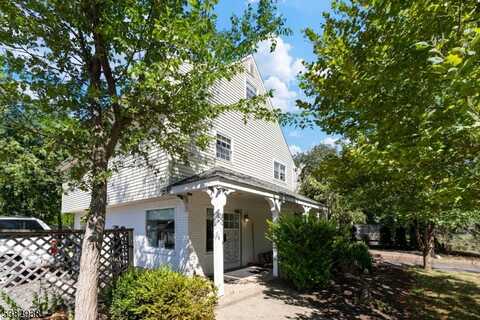 243 Main St, New Milford, NJ 07646