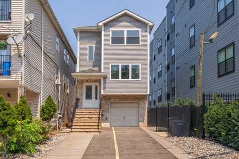 1117 Chestnut St, Elizabeth, NJ 07201