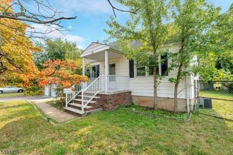 372 Seneca Ave, Middlesex Boro, NJ 08846