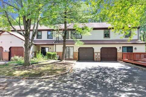 115 Aspen Dr, North Brunswick, NJ 08902