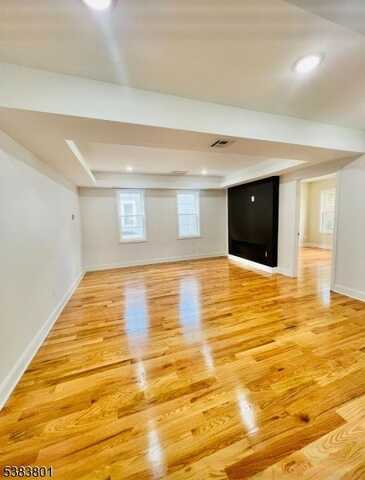 189 Ashland Ave, Bloomfield, NJ 07003