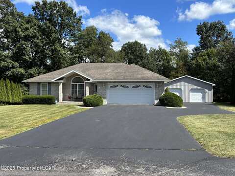 49 Makara Drive, Drums, PA 18222