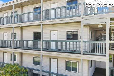 301 Pinnacle Inn Road, Beech Mountain, NC 28604