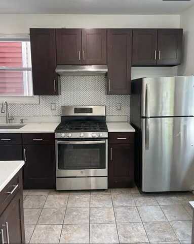 220 NUNDA AVE, JC, West Bergen, NJ 07306